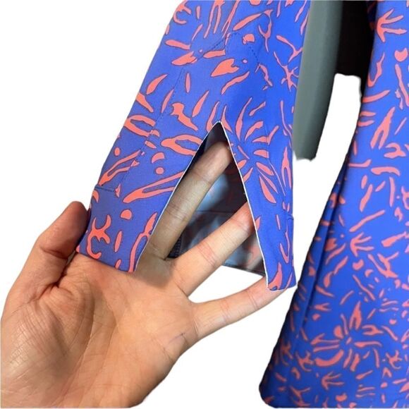 3 for $30! Ellie Kai pattern v neck shirt. - Picture 10 of 11